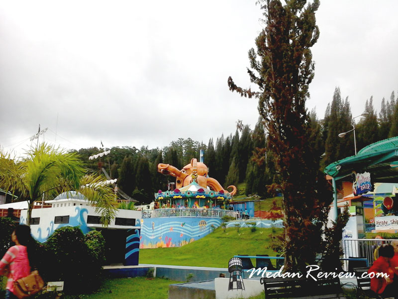 Permainan Dewasa di Mikie Holiday Funland