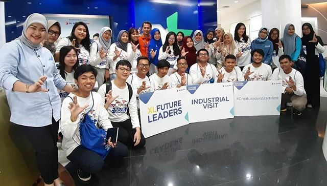 Peserta XL Future Leaders Saksikan Sistem Pelayanan Pelanggan XL Axiata