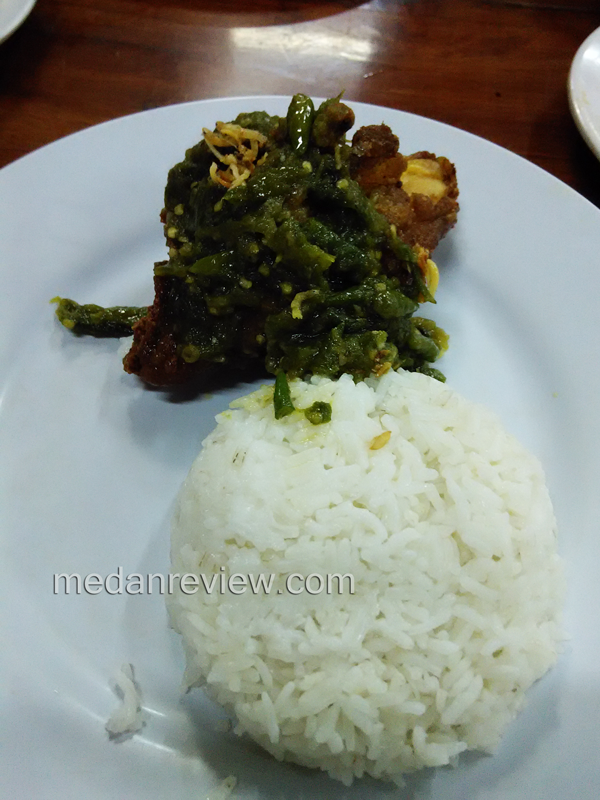 Ayam Cabe Ijo Warung Bebek Pawito