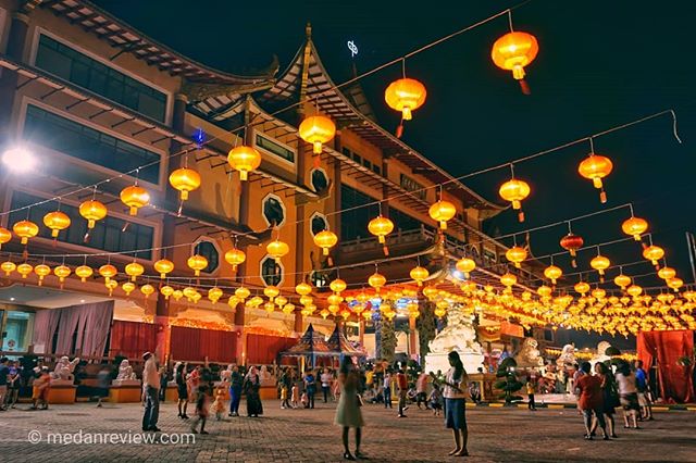 Kemeriahan Imlek 2019 di Maha Vihara Maitreya Cemara Asri