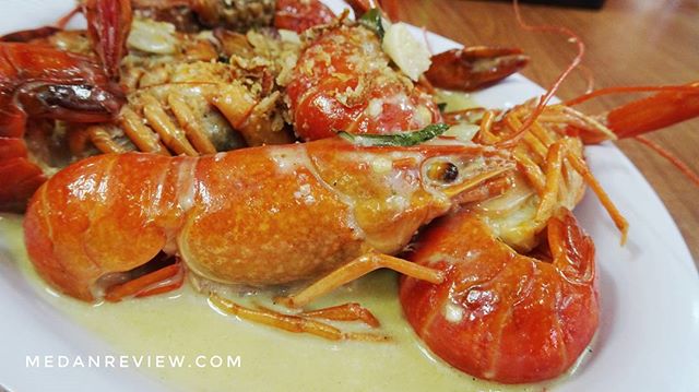 Red Capit : Baby Lobster Garlic Butter atau Andaliman ?